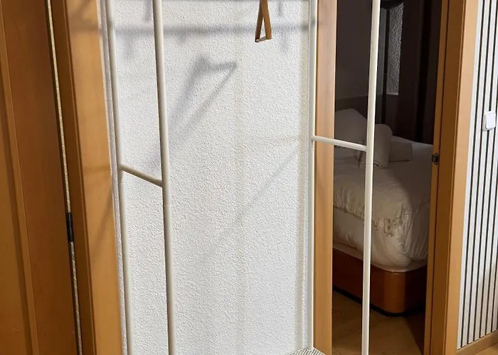 En A Dos Minutos Del Telesillas סיירה נבדה